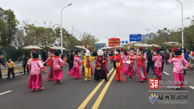 不收费
:首届闽台跨界文化节举办赛龙舟、泼水庆祝端午节