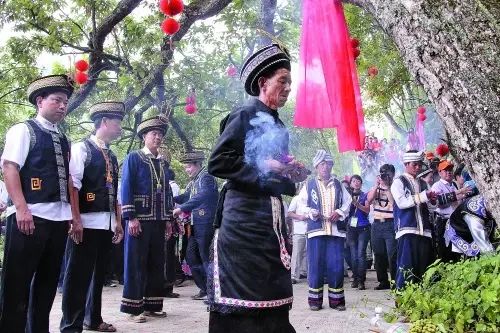 知识整理:神奇的贵州少数民族春节风俗，看完之后惊呆了！