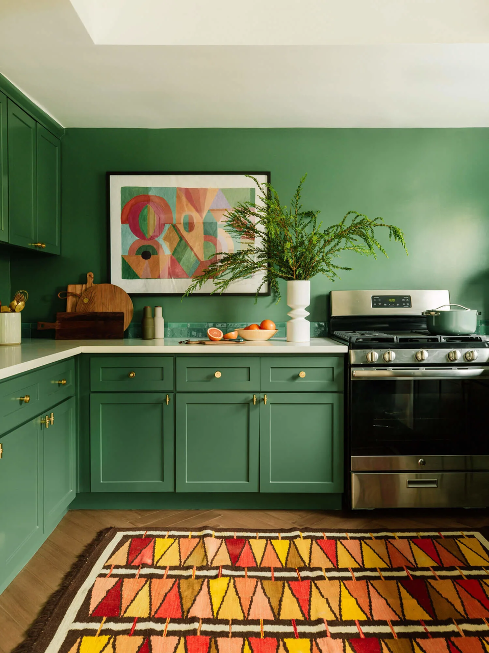 延续经典
:厨房空间怎么选色？不必纠结，一绿有天下