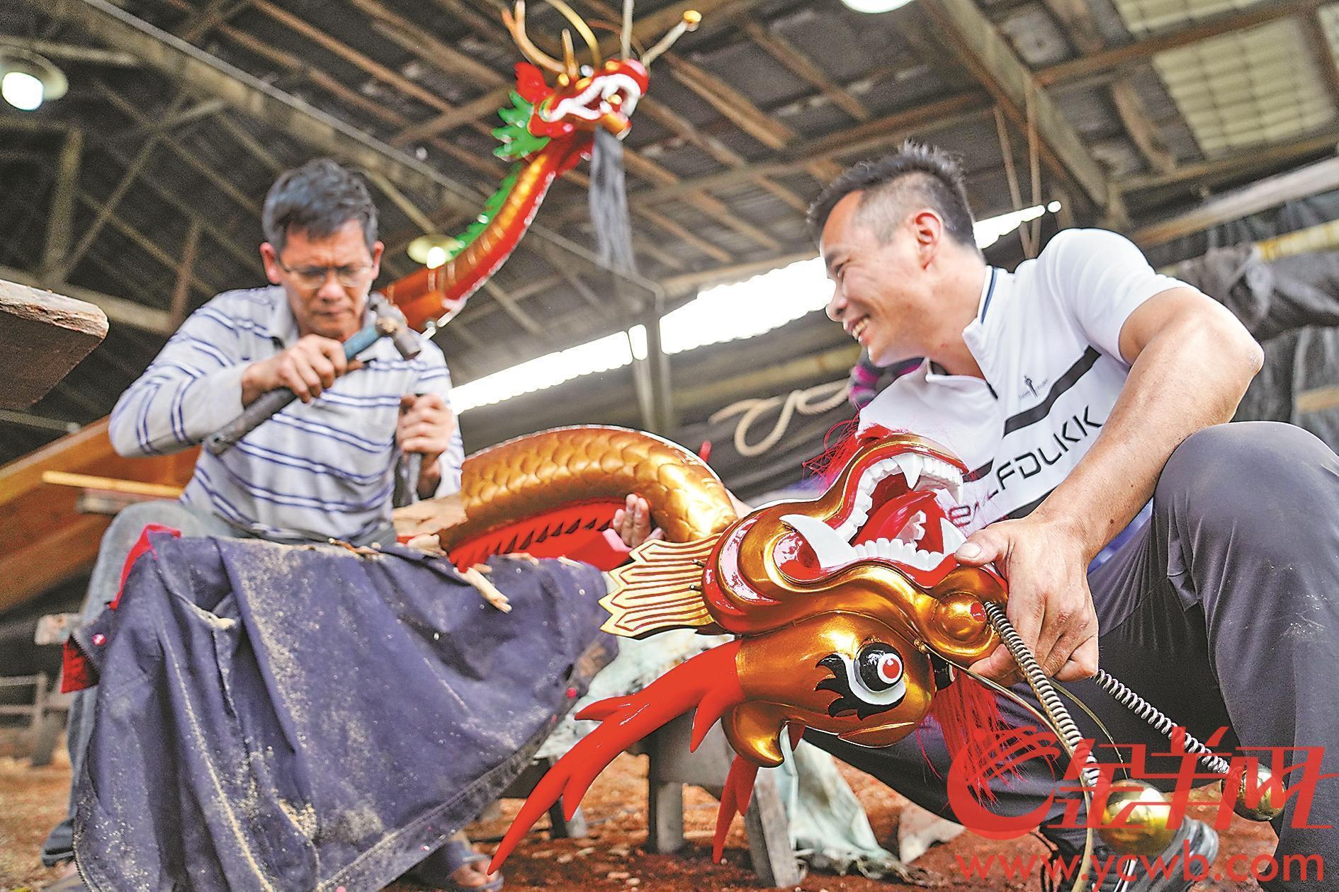 愤怒
:广东：“活起来的非遗”传承之路越走越宽