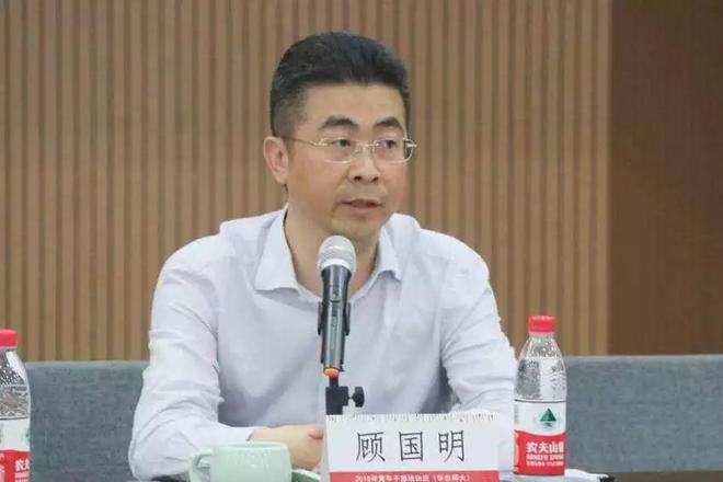 腐败夫妻档：常德市委书记杨懿文与其妻李湘江同日通报被查