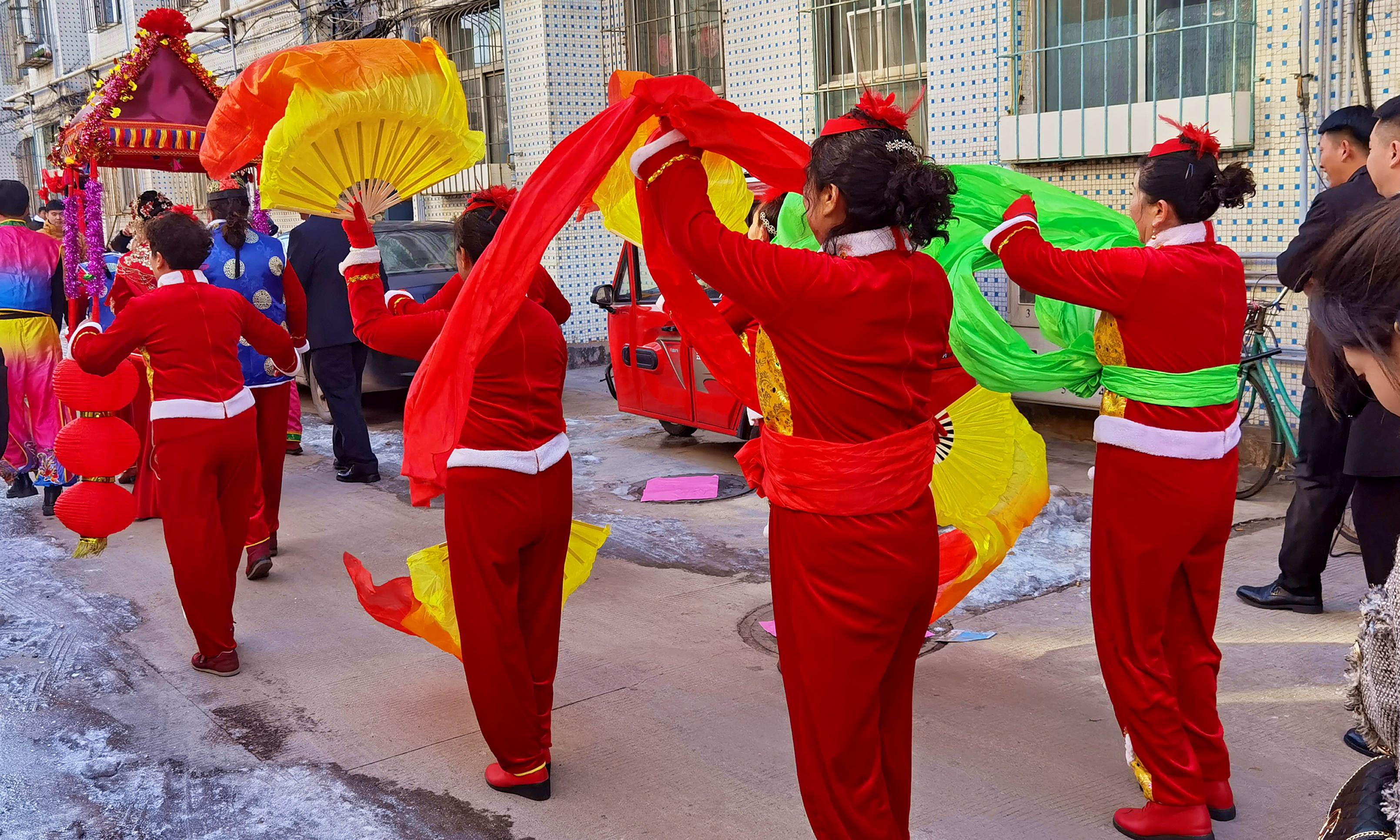 每周分享
:2024龙年，老话说“无春遇青龙，三人要穿红”，哪三人？有啥讲究